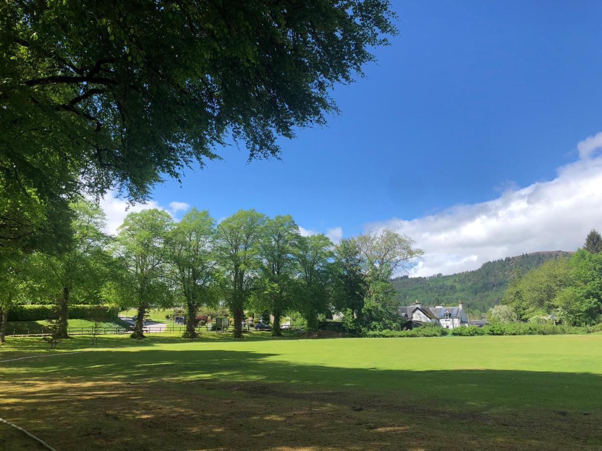 Loch Ness Moat House Apartments フォート・オーガスタス エクステリア 写真
